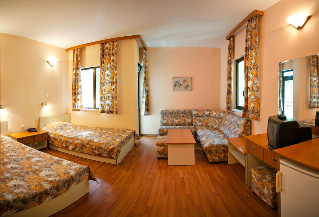 Hotel Sigma Naousa Oda fotoğraf