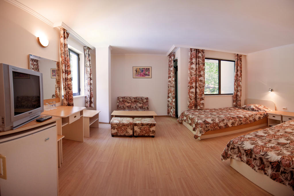 Hotel Sigma Naousa Oda fotoğraf